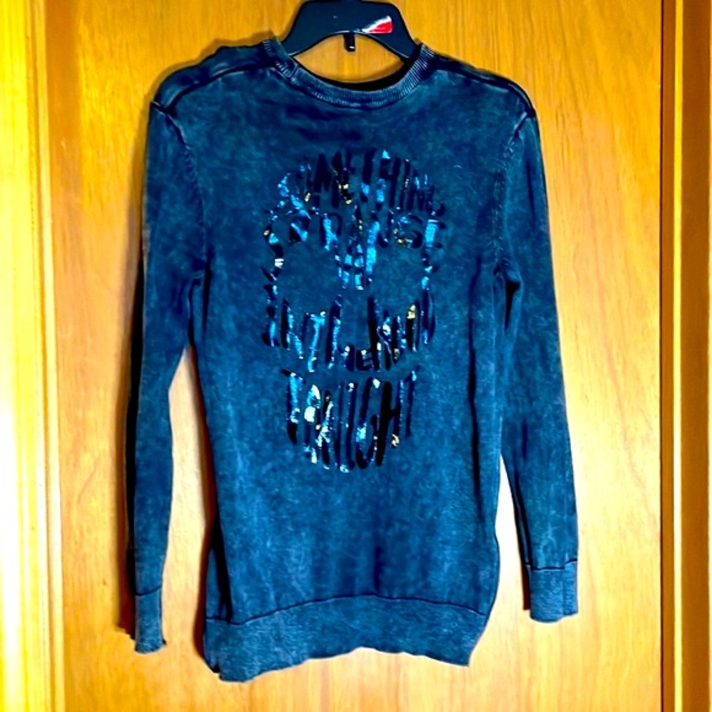 H&M black skull sweater